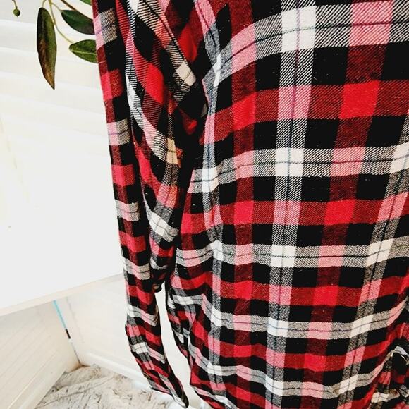 THE KOOPLES PARIS RED/BLACK SPARKLE PLAID BUTTON DOWN SIZE 1(SMALL) - Picture 3 of 6